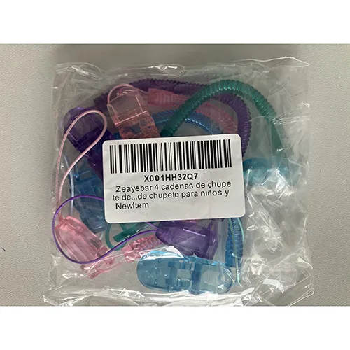 Set of four soother holder chains. Product sold online, in particular via Amazon (ASIN: X001HH32Q7).