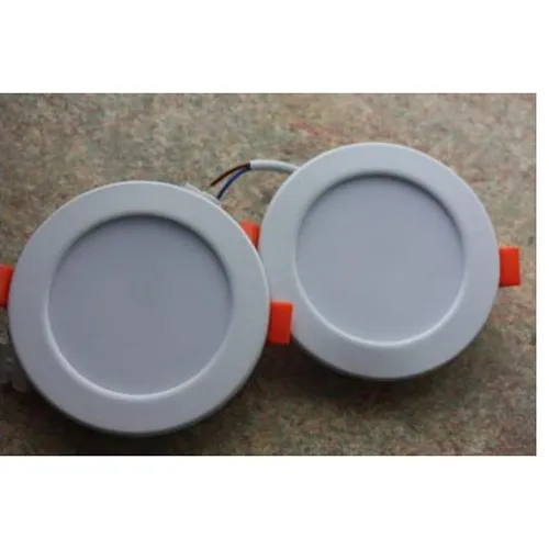 A pack of six recessed lights designed to be mounted on the ceiling. Product sold online, in particular via Amazon (ASIN: B0CG6CC5KP).