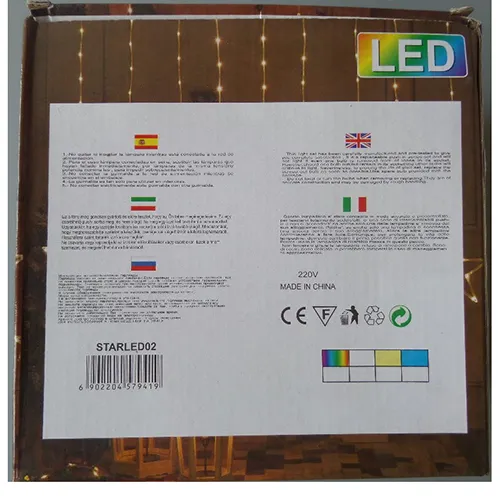 Lighting chain for indoor use with 140 non-replaceable LEDs in the shape of stars.