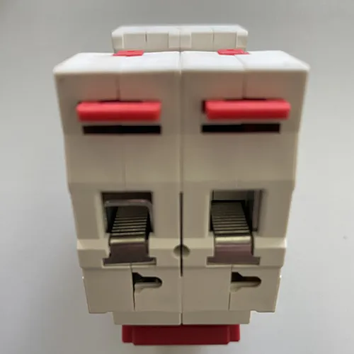 Jenngaoo - Circuit breaker