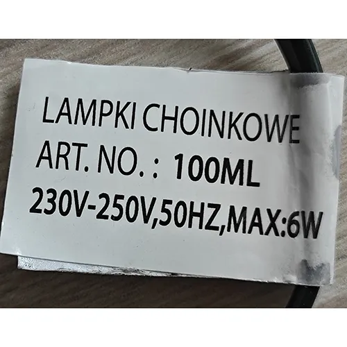 Lighting chain with 100 non-replaceable LED light sources. The lighting chain includes a device for changing lighting modes.