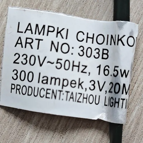 Lighting chain with 300 non-replaceable LED light sources. The product includes a device for changing lighting modes.