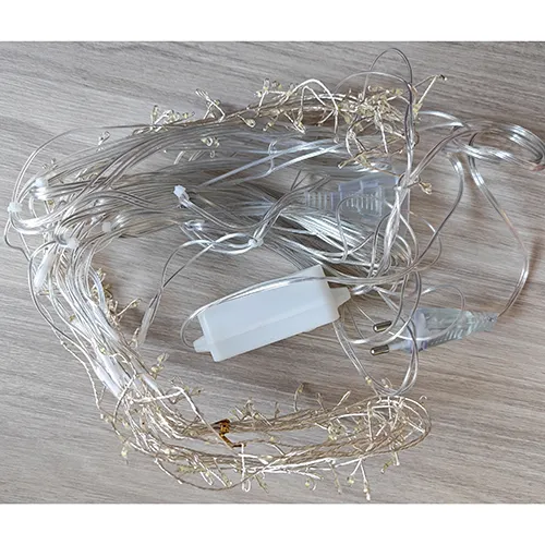 A lighting chain designed for interconnection, consisting of non-replaceable LED light sources and a device for changing lighting modes.