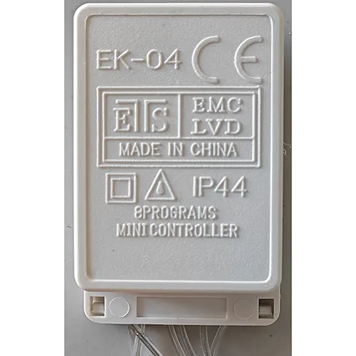 Lighting chain designed for interconnection, which contains non-replaceable LED light sources. The lighting chain includes a device for changing lighting modes. Product sold online, in particular via www.kralovstvo-hraciek.sk
