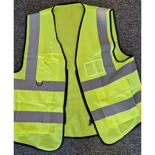 Yellow safety vest. Product sold online, in particular via AliExpress (Product number: 1005008481912781).