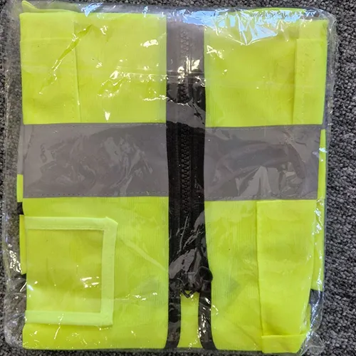 Yellow safety vest. Product sold online, in particular via AliExpress (Product number: 1005008481912781).