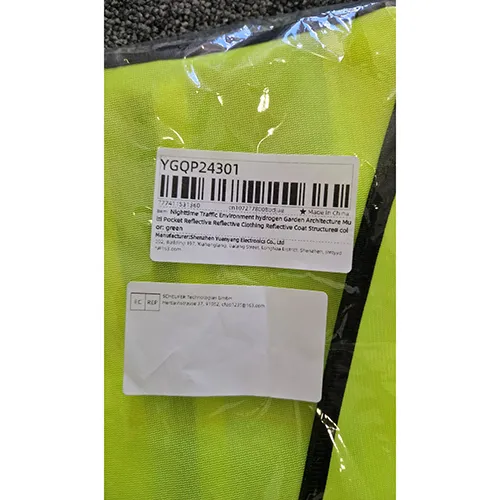 Yellow safety vest. Product sold online, in particular via AliExpress (Product number: 1005008481912781).