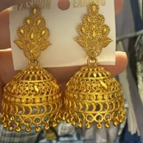 Gold coloured earrings Product sold online, in particular via Asian Fashion Crawley and TikTok.