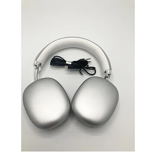 Wireless headphones with a USB cable. Product sold online, in particular via Shein.