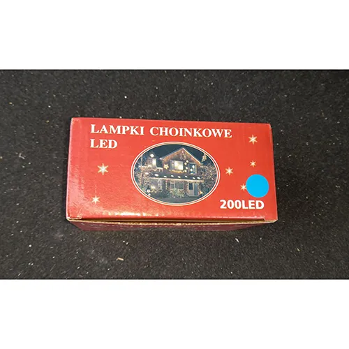 Lighting chain consisting of 200 LEDs, a flashing unit with IP44 marking, a flat plug and a flat, stackable socket.
