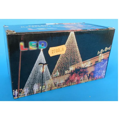 Lighting chain with 240, non-replaceable LEDs and a flashing unit.