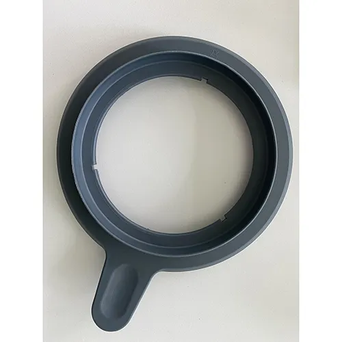 Mixing bowl lid (not original) with large opening for Thermomix TM5 and TM6 kitchen appliances. Product sold online, in particular via Amazon (ASIN: B0D85P7RGG).