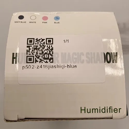 Air humidifier with light functions and a charging cable. Product sold online, in particular via Bykylie.se.