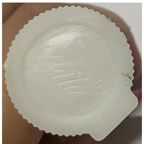Herbal smoking product, rolled into a cigarette (joint) shape. Product sold online, in particular via www.cbdshop.cz.