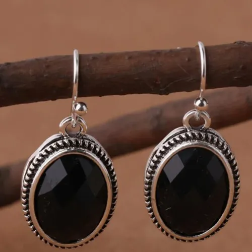 Pair of earrings. Product sold online, in particular via Shein.