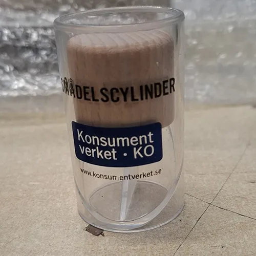 Wooden bed bell bracket toy. Product sold online, in particular via Shein.