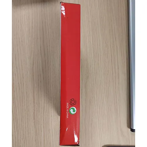 Xylophone of wood and multi-coloured metal, with 2 mallets. Product sold online, in particular via royaumemontessori.fr.