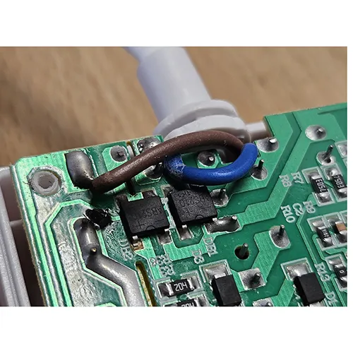 sccvee - USB charger