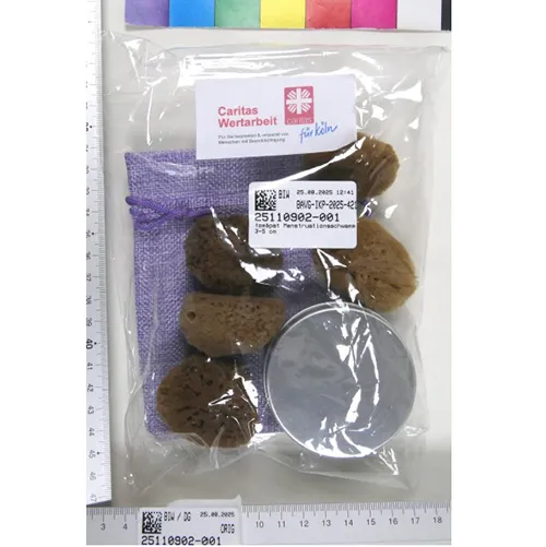 Intimate care sponges with brown sponge. Product sold online, in particular via Amazon (ASIN: B07MBQ7ZHK).