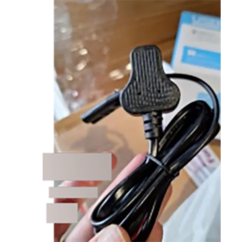 USB charger with 20 USB-A entries, a cable and a wall plug. Product sold online, in particular via Amazon (ASIN: X0028JW953).