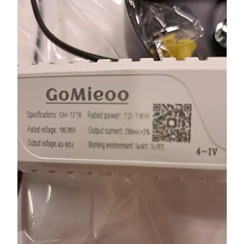 Pendant ceiling lamp with a diameter of 60 cm, 18W, with a remote controller. Product sold online, in particular via AliExpress (product identifier: 1005006671779544).