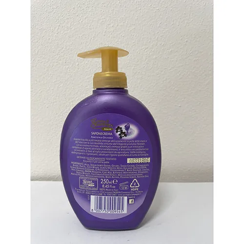 SPUMA DI SCIAMPAGNA - Cream soap