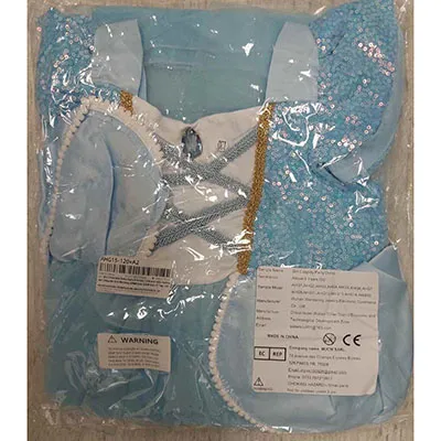 Fancy-dress costume consisting of a Cinderella-inspired dress, a plastic necklace with a slipper pendant, plastic earrings, a plastic tiara, a plastic wand with a fake diamond butterfly, and a fabric bow to attach with a safety pin. Dress size: 120 cm. Product sold online, in particular via AliExpress (unique identifier: 1005006306770833).