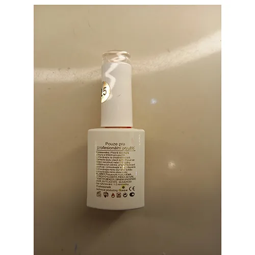 Gel nail polish, 15 ml.