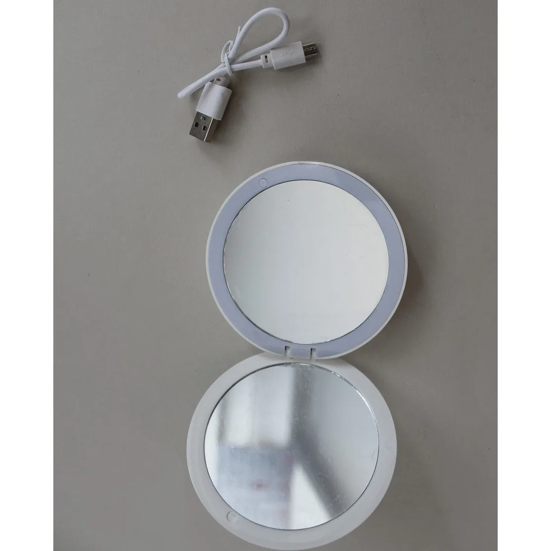 Innova Gods - Mirror with LED lights