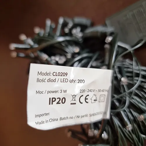 String lighting chain with 200 non-replaceable LED lights, rated voltage 220-240 V, rated power 3 W, advertised as having safety class II.