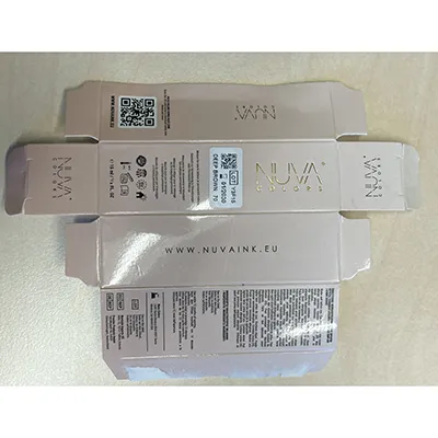 Mixture for permanent make-up in a plastic bottle with a black cap, 15 ml. Product sold online, in particular via www.kwadron.pl