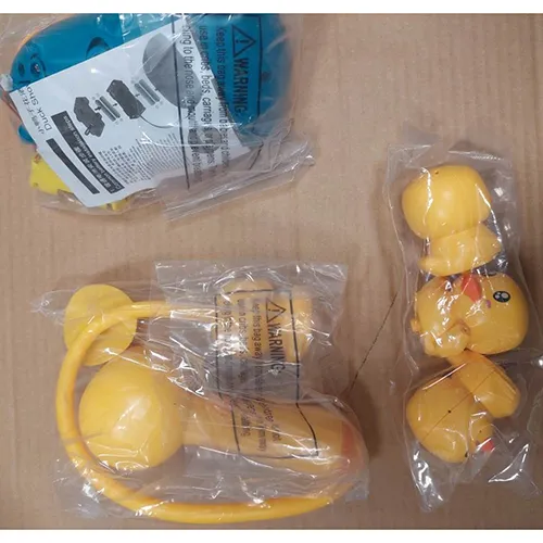 Electric bath toy in the form of a floating boat, made of rigid plastic. The toy comprises one boat base incorporating a battery-powered jet system, three duck figurines which can be positioned on the boat, one ‘shower’ module consisting of a duck connected by a rigid hose to a shower head. A suction cup is supplied unmounted and loose as well as an instruction manual.