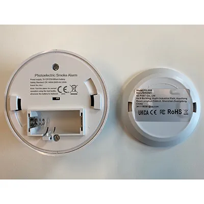 Round white and black smoke detector. Product sold online, in particular via Shein (unique product identifier: sr25090201121913177).