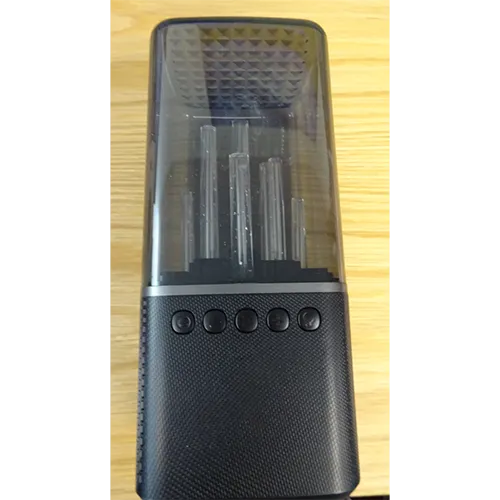 Wireless speaker with lights. Product sold online, in particular via eurogiant.ie.