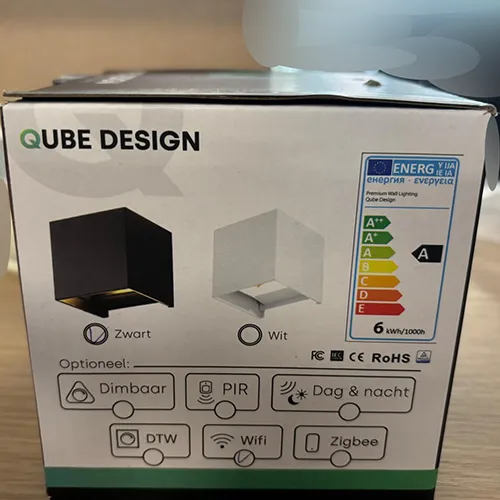 QUBE DESIGN - Wall lamp