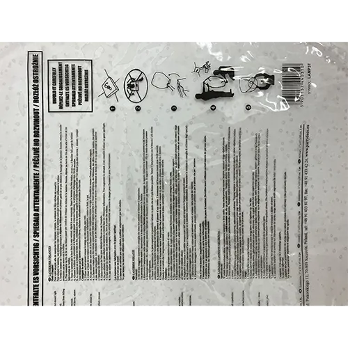 White sky lantern. The fuel for the flame heating the air can be a solid, liquid or gas. Dimensions: 38 x 70 x 102 cm. Product sold online, in particular via www.derhochze