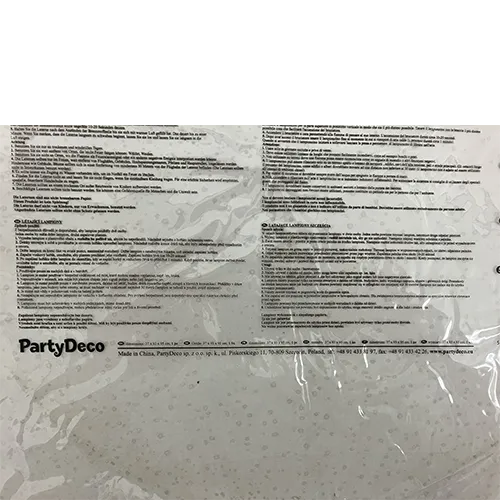 White sky lantern. The fuel for the flame heating the air can be a solid, liquid or gas. Dimensions: 38 x 70 x 102 cm. Product sold online, in particular via www.derhochze