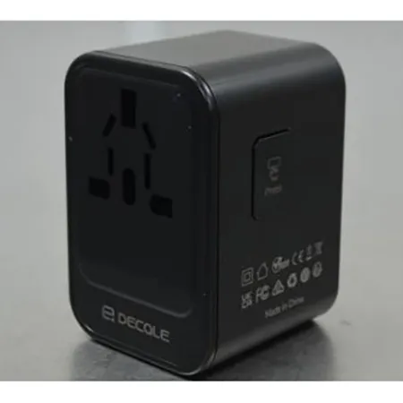 Decqle - Travel adaptor