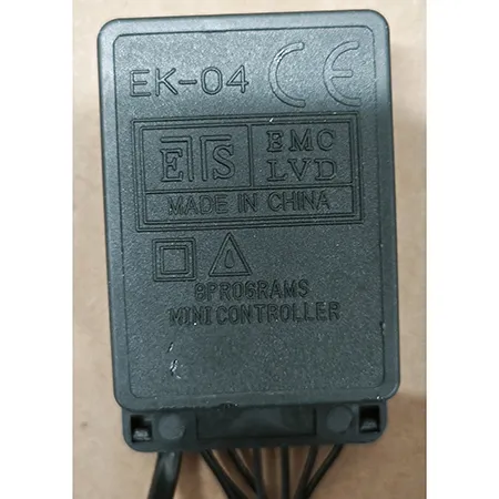 Lighting chain intended for interconnection, containing non-replaceable LED light sources. The product includes a device for changing lighting modes. Product sold online, in particular via www.inlea.sk.