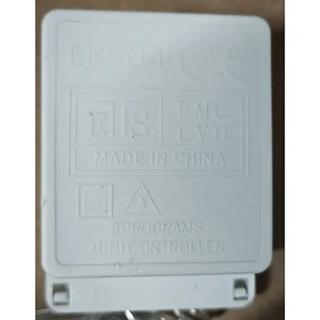 Lighting chain intended for interconnection, which contains non-replaceable LED lights and a device for changing lighting modes.