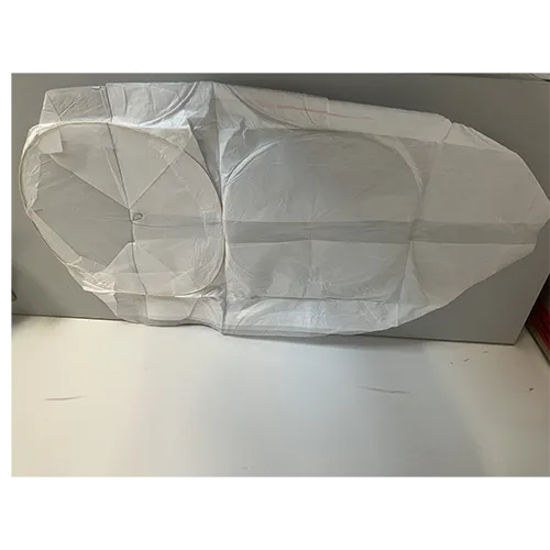 White sky lantern. The fuel for the flame heating the air can be a solid, liquid or gas. Dimensions: 60 × 37 × 37 cm. Product sold online, in particular via kaufland.de and manomano.de.