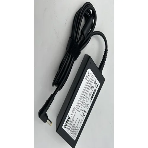 65 W laptop charger adaptor. Product sold online, in particular via Temu.com.