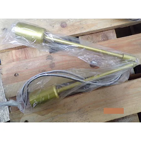 Lighting fixture with a metal body. Product sold online, in particular via TEMU (unique identifier: 601100144755812).