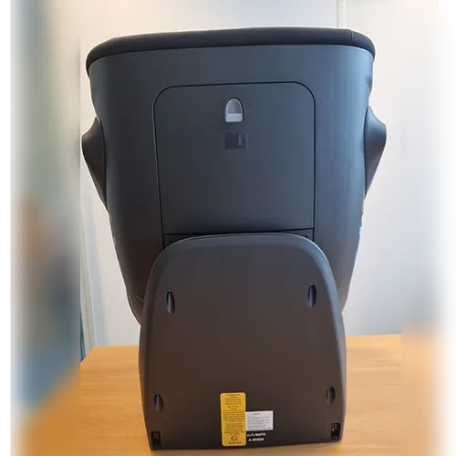 Forward-facing child restraint/rearward-facing child restraint seat making use of an (adult) three-point belt with a size range of 40 to 150 cm and a maximum allowed mass of <18kg.