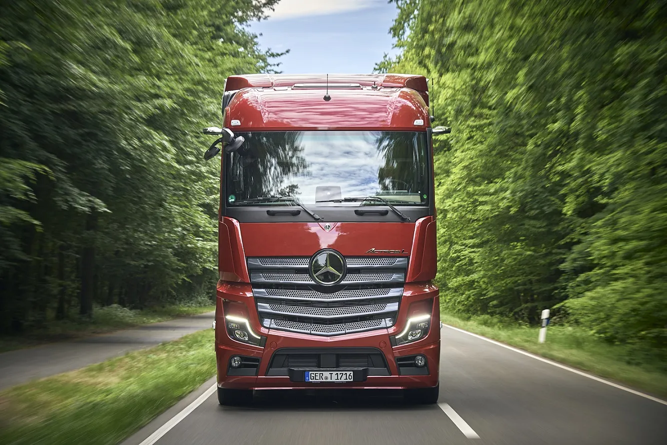 Mercedes-Benz - Lorry