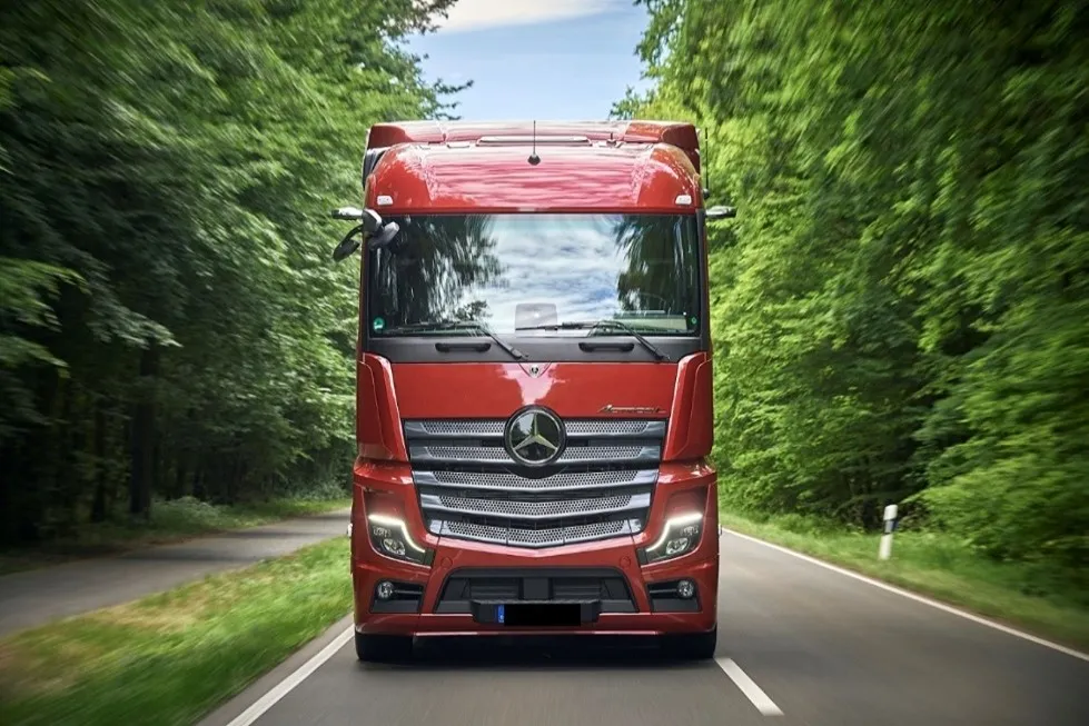 Mercedes-Benz - Lorry