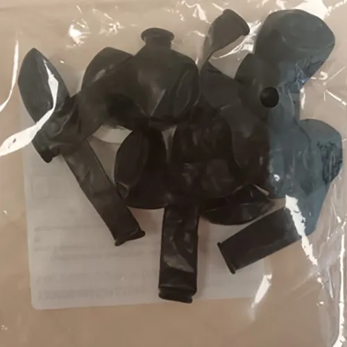 Pack of balloons in black colour.