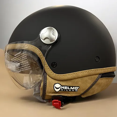 Helmo Italia - Motorcycle helmet