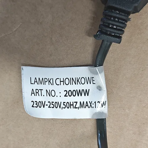 Lighting chain, intended for interconnection, containing 200 non-replaceable LED lights. The product includes a device for changing lighting modes.