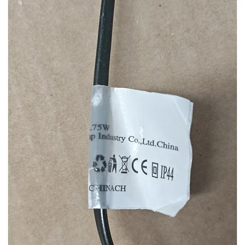 Lighting chain intended for interconnection, containing 300 non-replaceable LED lights. The product includes a device for changing lighting modes.